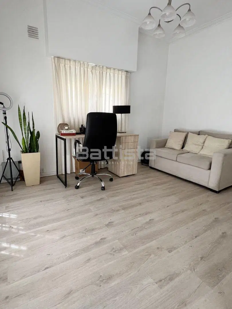Casa 4 ambientes. | EMILIO MITRE al 800 2