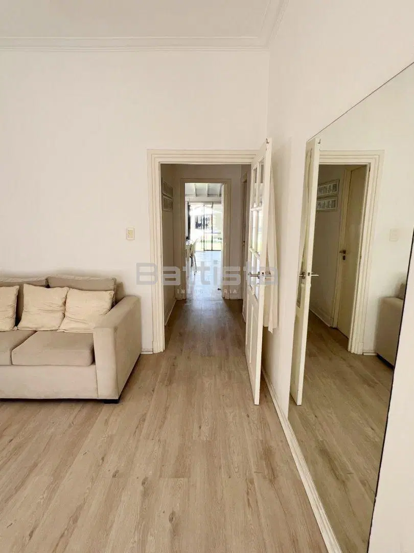 Casa 4 ambientes. | EMILIO MITRE al 800 3