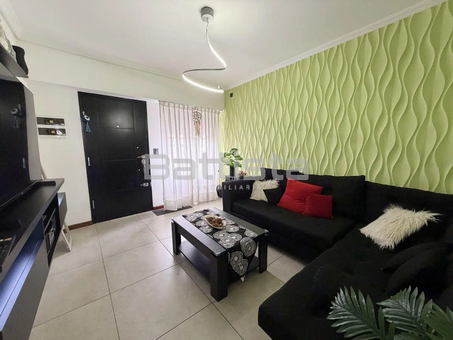 Casa 4 ambientes. | Agustin Delia al 500 2