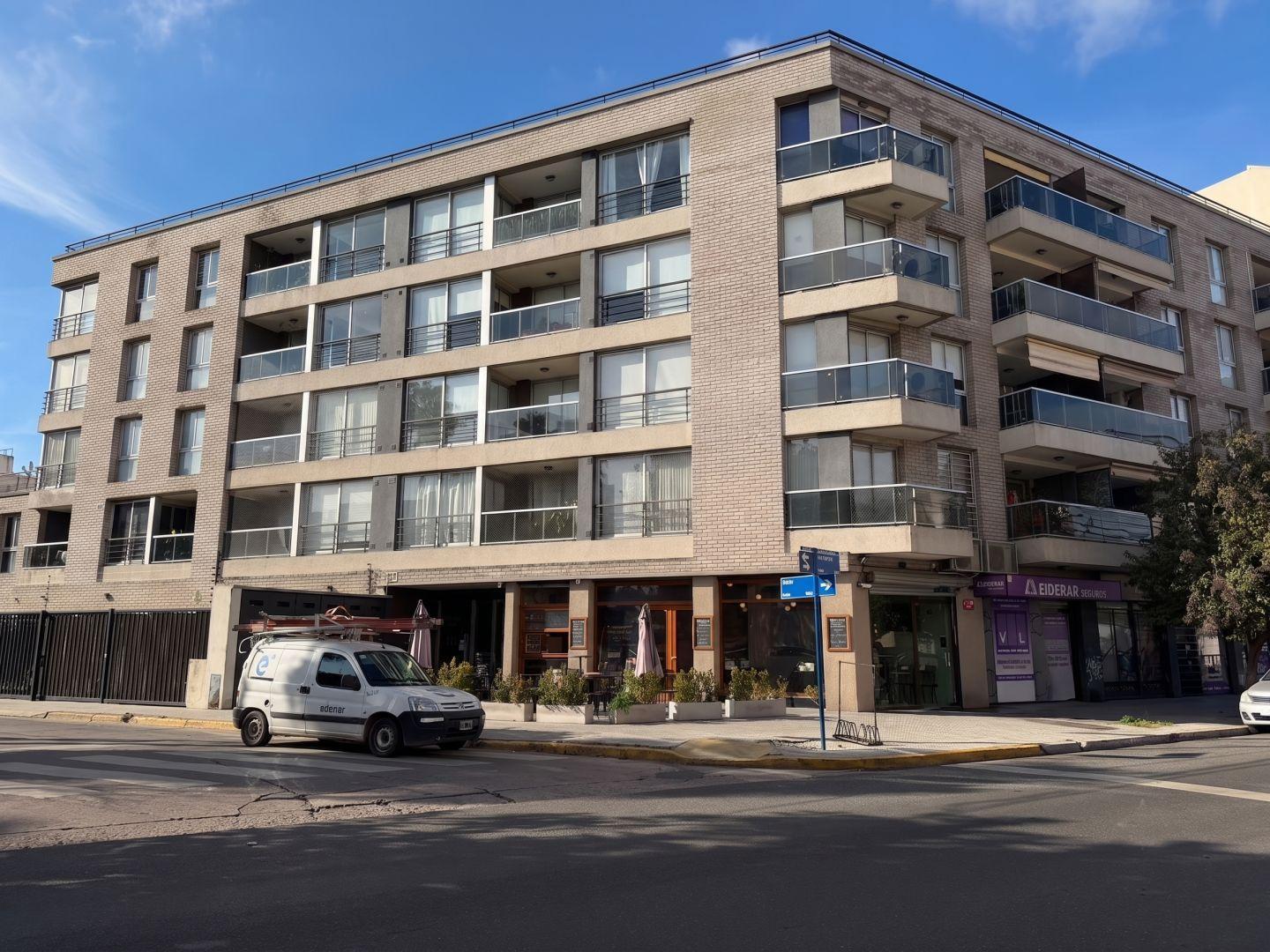 Departamento 2 ambientes. | AV. DE MAYO al 1200