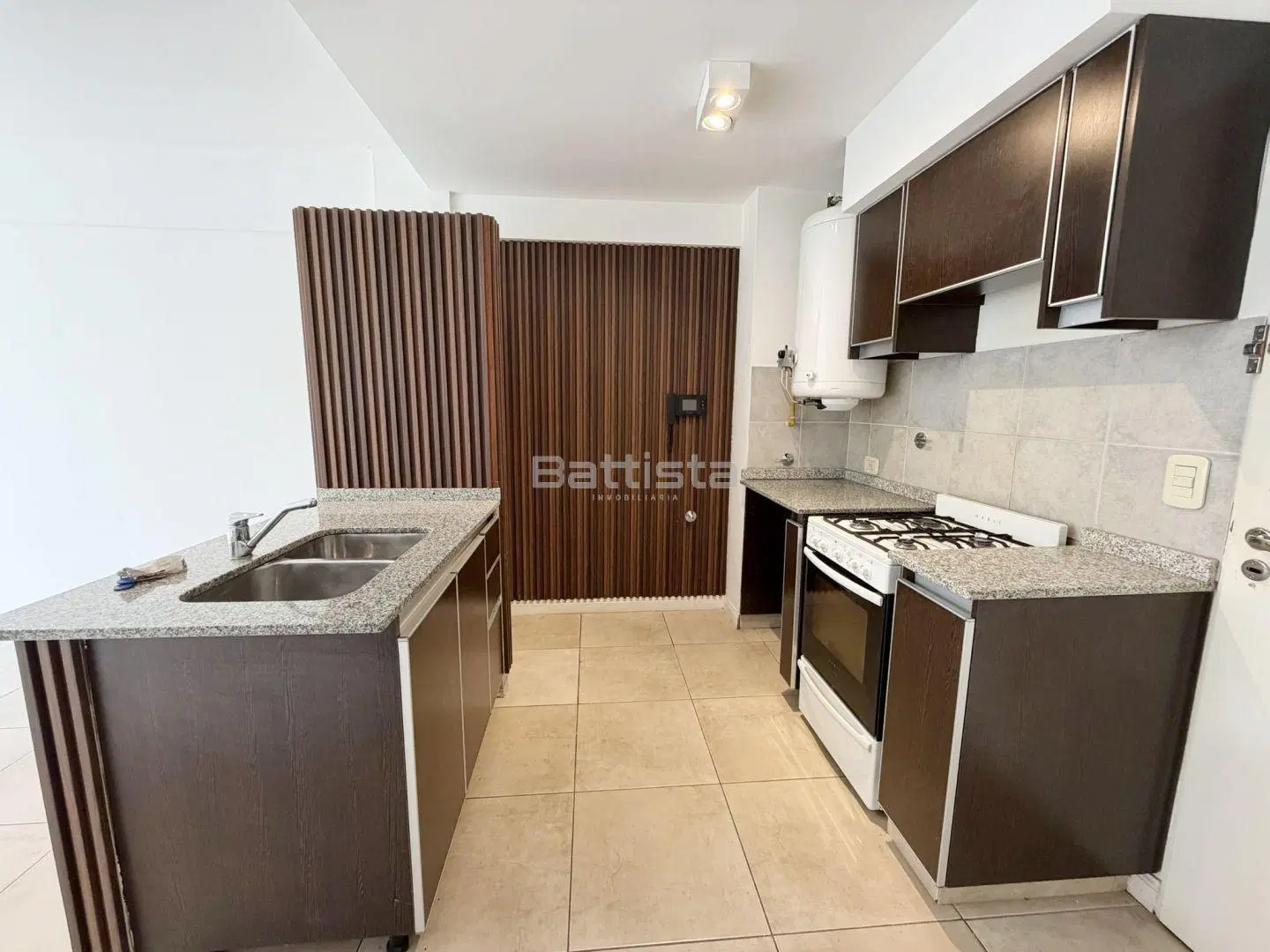 Departamento 2 ambientes. | AV. DE MAYO al 1200 2