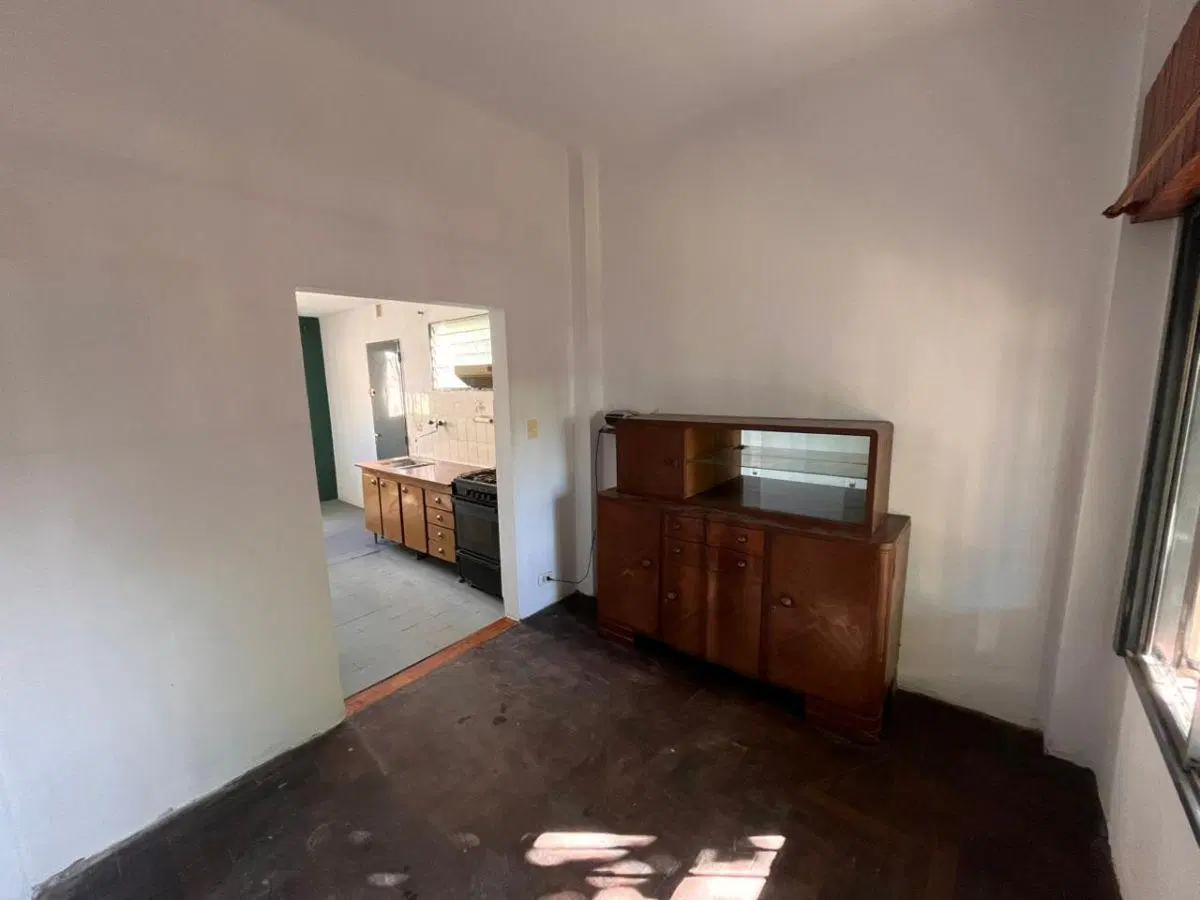 Casa con 2 dormitorios y 197 m² en venta y alquiler, Ituzaingó Norte 3