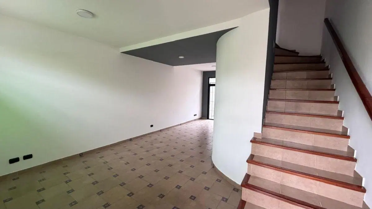Excelente duplex 4 ambientes en Ituzaingo 3