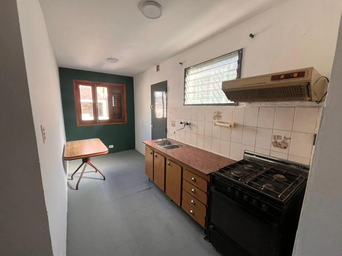 Foto de Casa Con 2 Dorm. Y 197 M2 En Venta Y Alquiler, Ituzaingó Norte, imagen 5