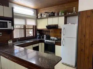 Foto de Casa De 4 Amb, Con Un Quincho Muy Lindo Sobre Lote De 650 M2, imagen 5