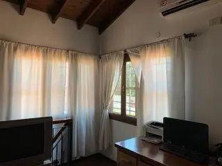 Foto de Casa De 4 Amb, Con Un Quincho Muy Lindo Sobre Lote De 650 M2, imagen 3
