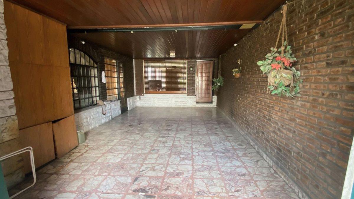 Foto de Casa venta 3 amb + departamento 3 amb. LOTE 15X30, imagen 4