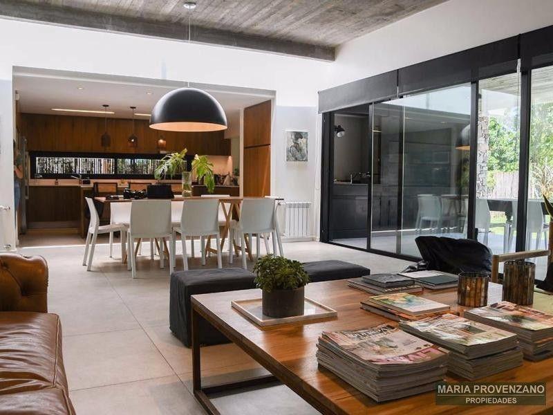 Foto de Venta de casa en parque leloir 5 amb, imagen 2
