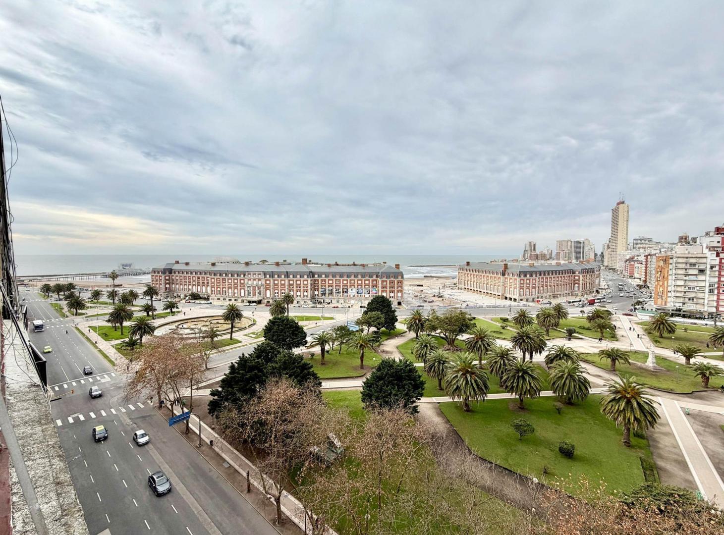2 AMB C/ BALCON TERRAZA . VISTA AL MAR . PL. COLON