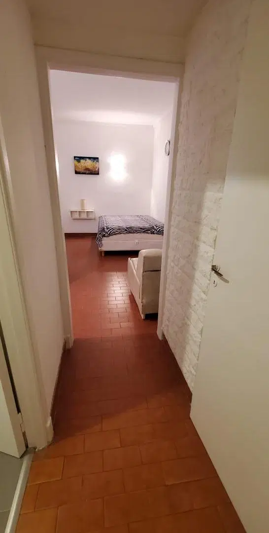 Alq 24 m. 1 amb interno.  Santa Fe - Moreno 2