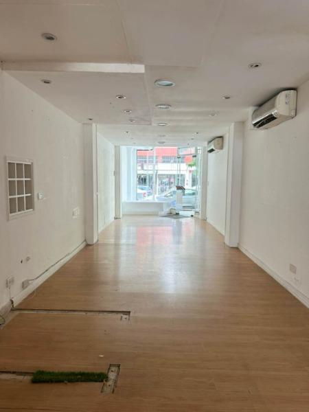 Foto de Local comercial Z/ Centrica, imagen 3