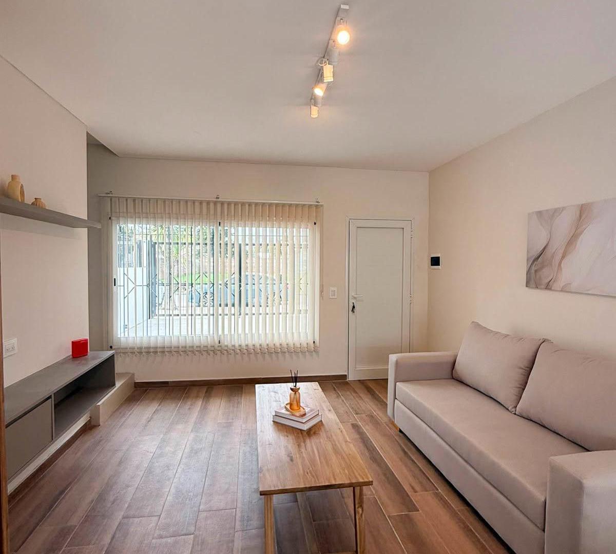 Foto de Duplex 4 amb c/ cochera. Parque Luro, imagen 2