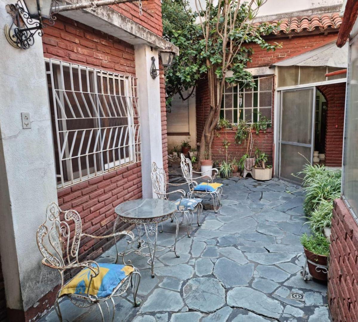 Casa 5 Ambientes. | Treveris Al 2400 3