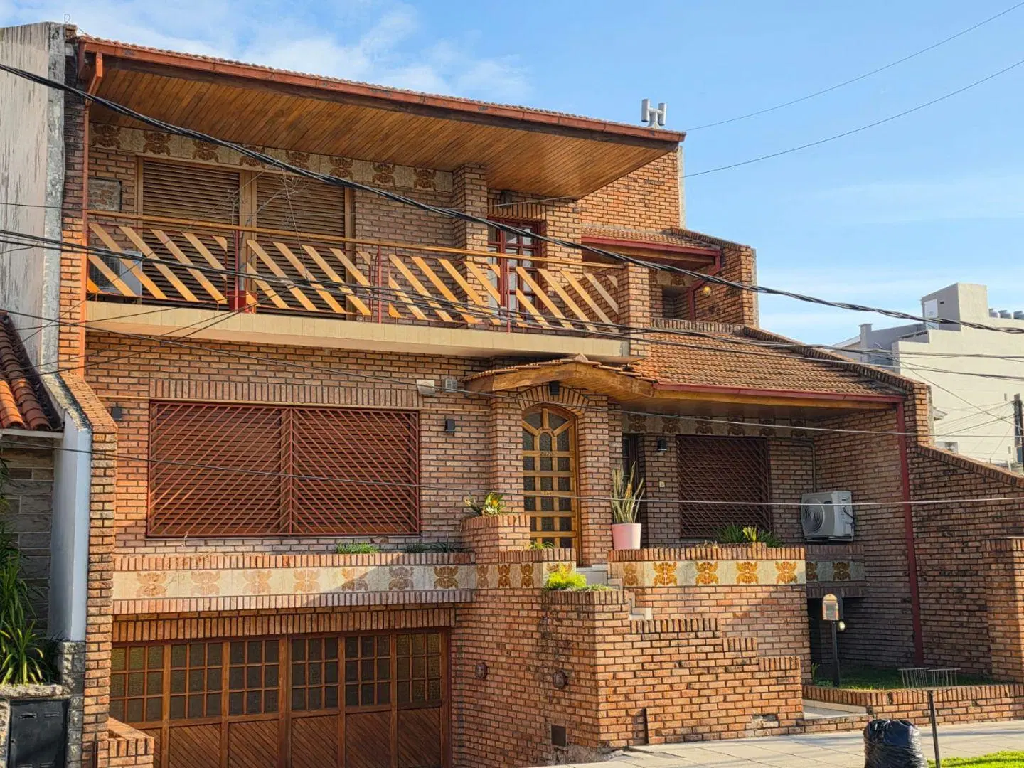 Casa 5 ambientes 4 dormitorios. | Cruz Alta al 2000 2