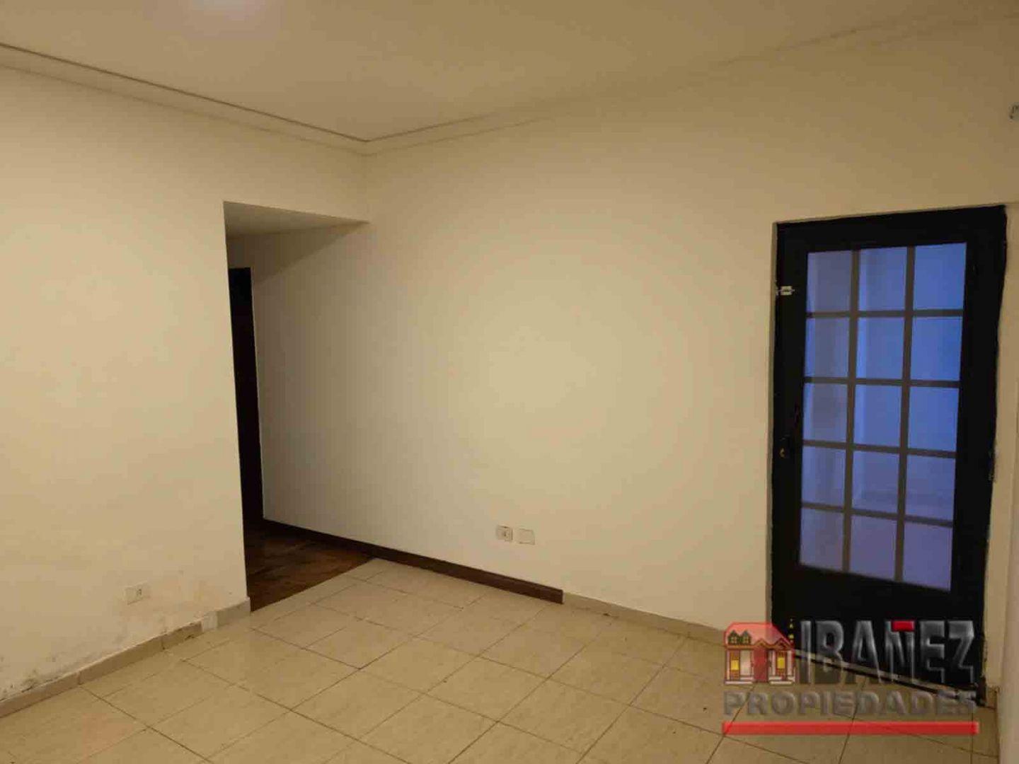 Foto de Departamento 2 ambientes. | DONADO al 1400, imagen 4
