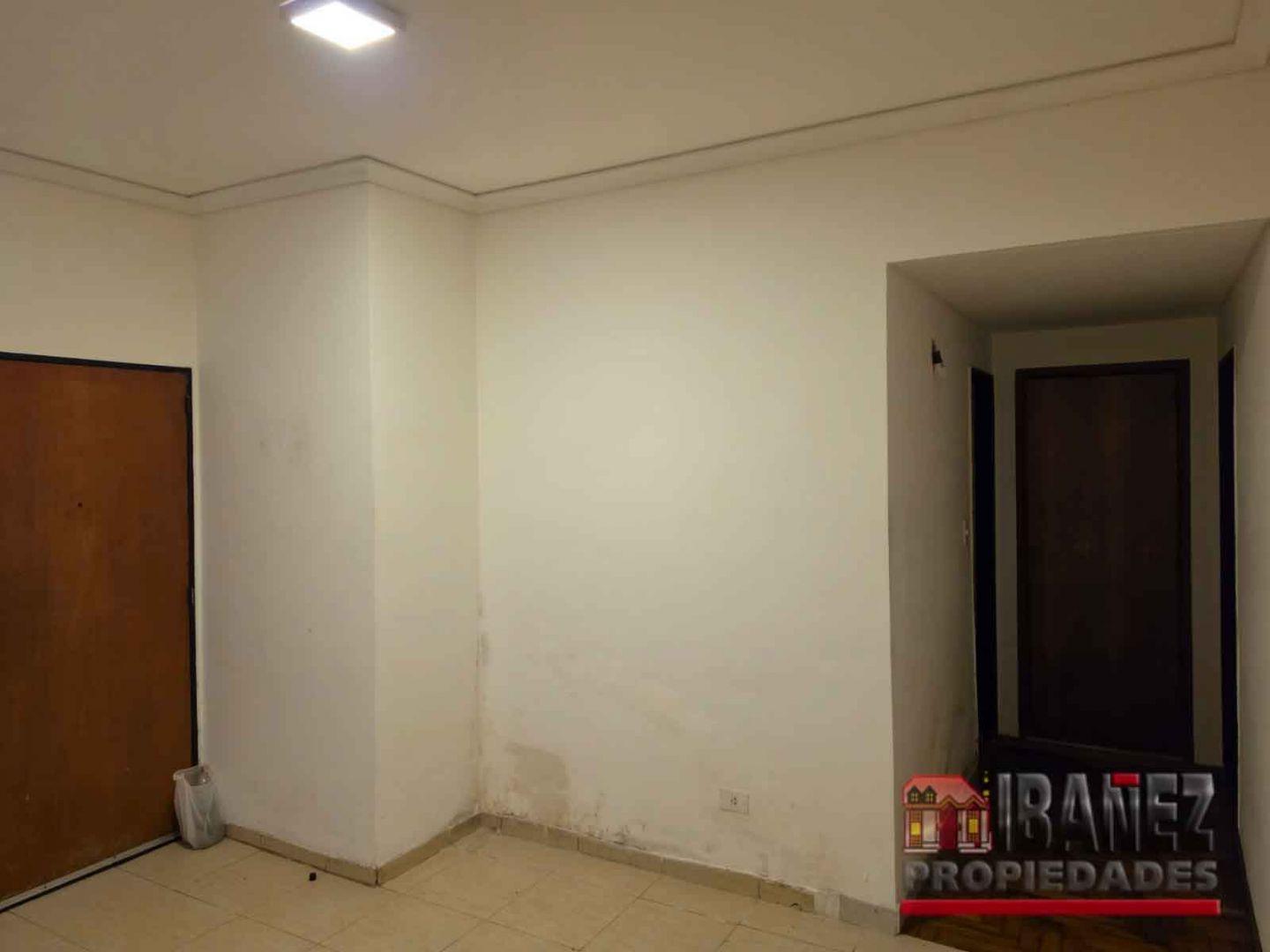 Foto de Departamento 2 ambientes. | DONADO al 1400, imagen 3
