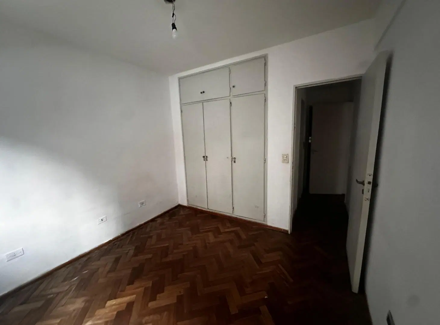 DEPARTAMENTO TRES AMBIENTES EN PLANA BAJA EN PALERMO 5