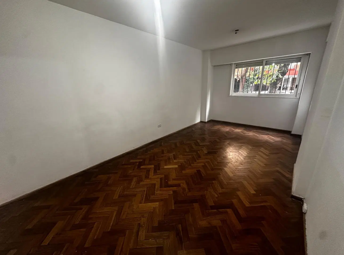 DEPARTAMENTO TRES AMBIENTES EN PLANA BAJA EN PALERMO 2