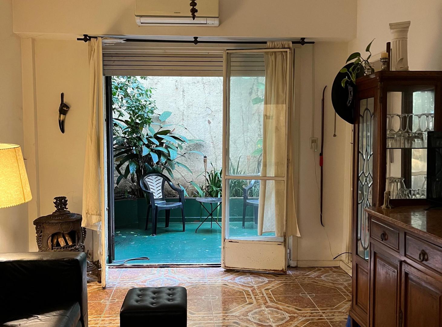 Foto de DEPARTAMENTO 3 AMBIENTES AL CONTRAFRENTE CON PATIO EN BARRIO, imagen 4