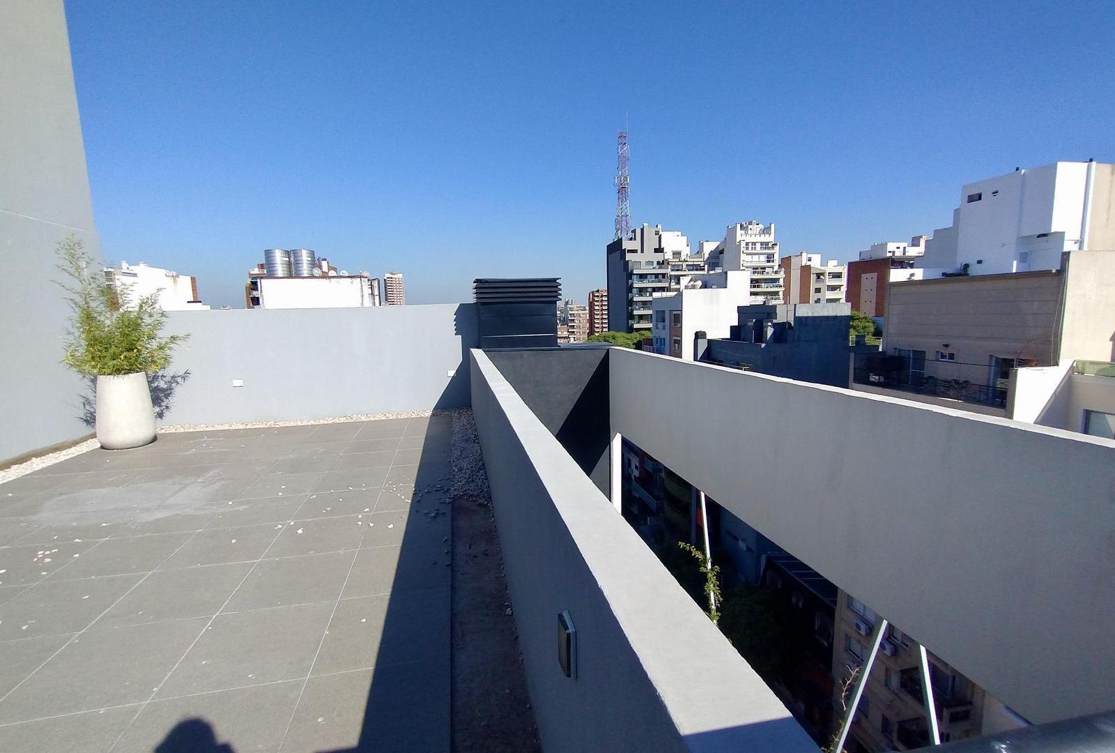 Foto de VENTA PISO CUATRO AMBIENTES CON TERRAZA EXCLUSIVA- CABALLITO- INCLUYE, imagen 1