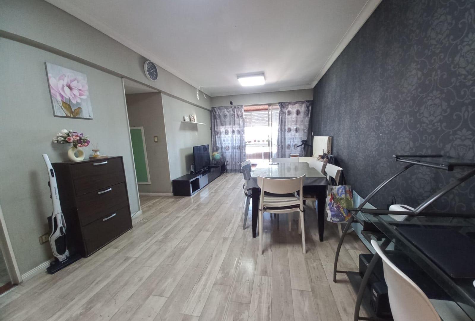 VENTA DEPARTAMENTO - FLORES- EXCELENTE OPORTUNIDAD