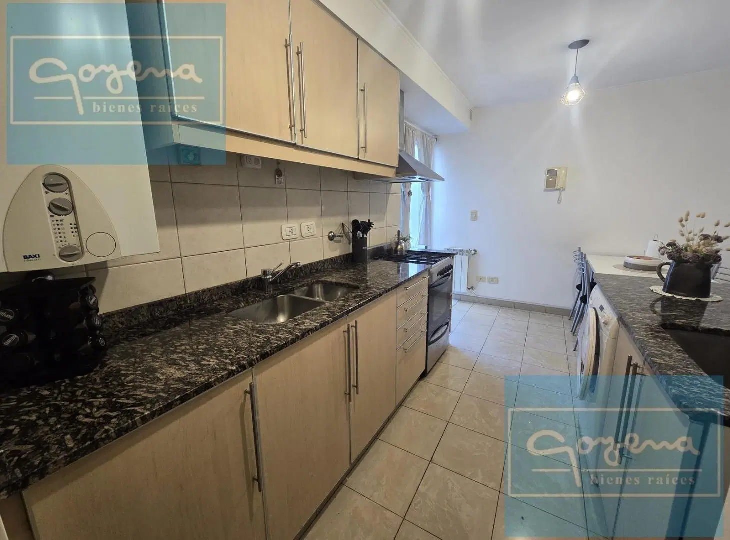 VENTA CABALLITO- SEMI PISO CUATRO AMBIENTES- COCHERA- BALCON - PATIO 2