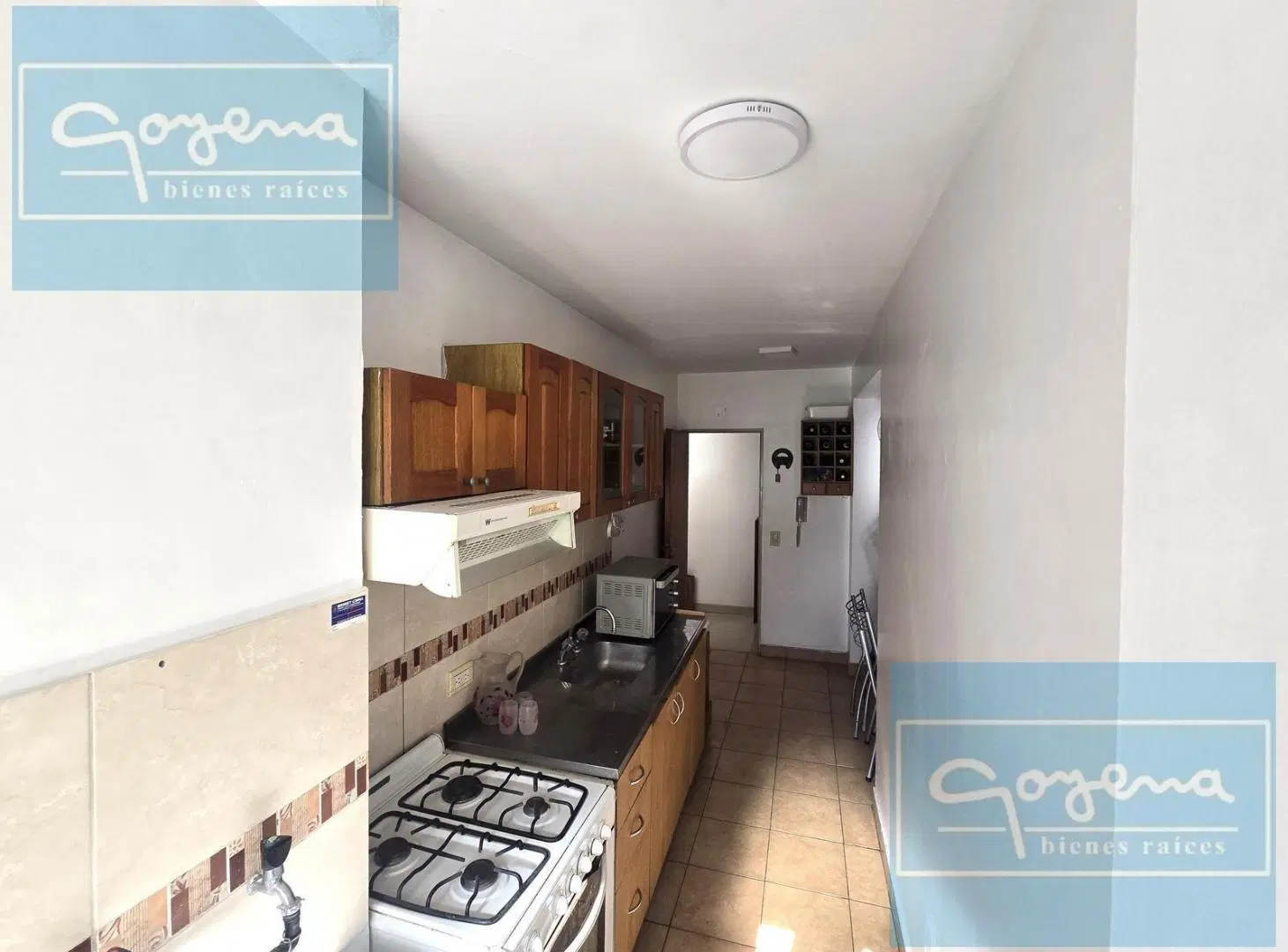 VENTA DEPARTAMENTO CUATRO AMBIENTES- COCHERA MOVIBLE- APTO CREDITO- BALCON 8