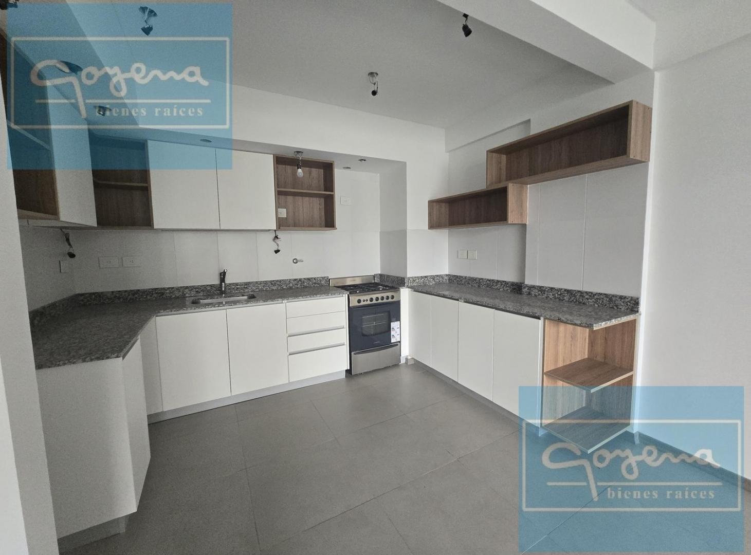 Foto de VENTA DOS AMBIENTES - BALCON FRENTE- PISO 5 - PARQUE CHACABUCO- APTO, imagen 2