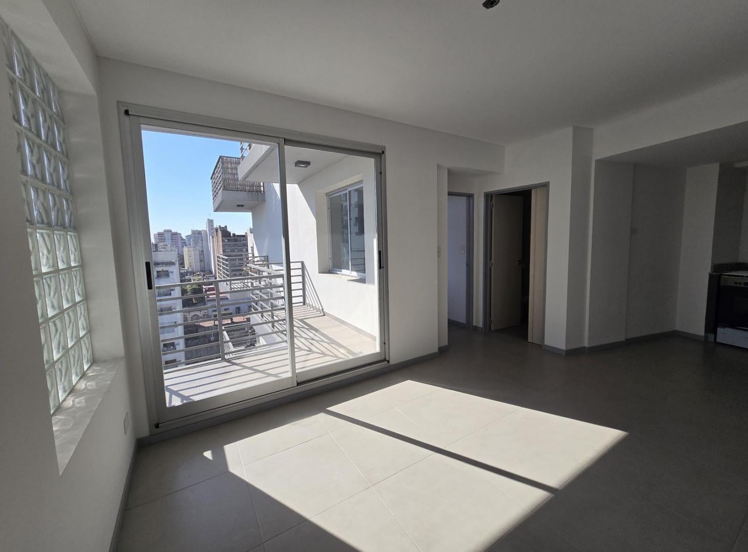 Foto de VENTA DOS AMBIENTES- FLORES- COCHERA CUBIERTA - FULL AMENITIES -, imagen 1