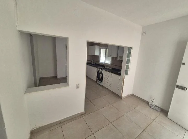 Pasillo exclusivo, reciclada, moderna 2