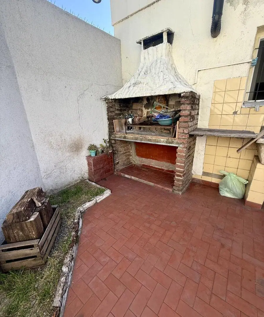 Casa de 3 Dormitorios con Cochera y Patio 2