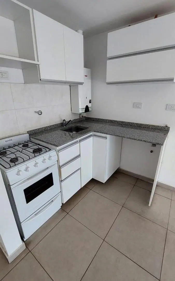 Departamento en barrio Belgrano 5
