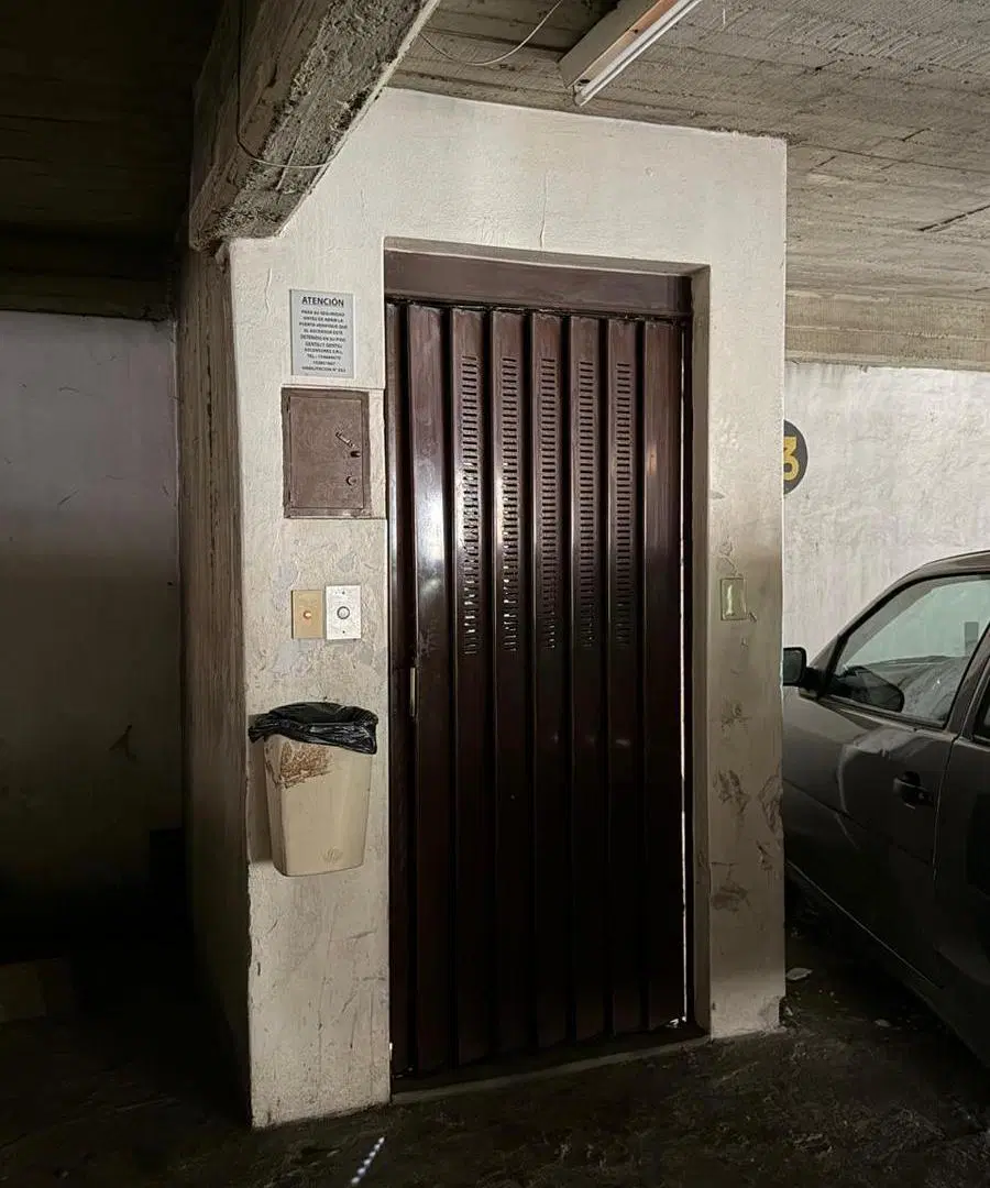 Departamento en PB + cochera 5
