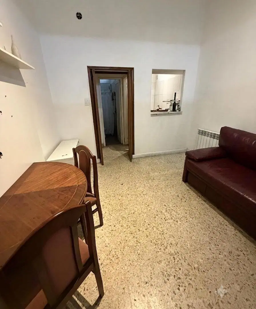 Departamento en PB + cochera 8