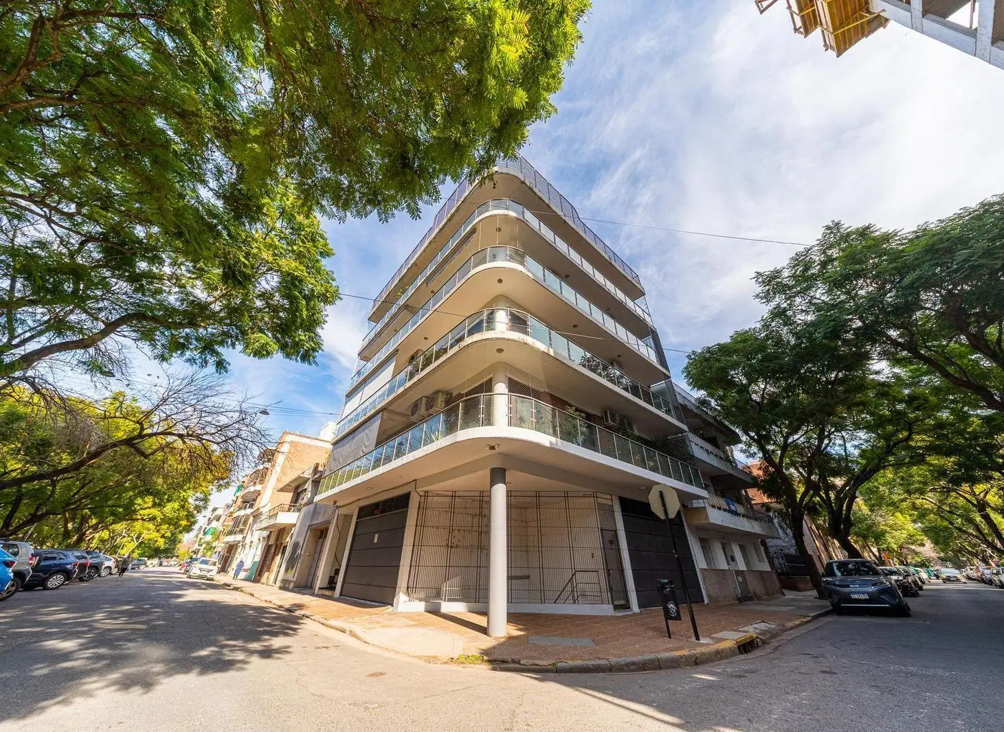 Departamento Piso Exclusivo en Barrio Martin 2