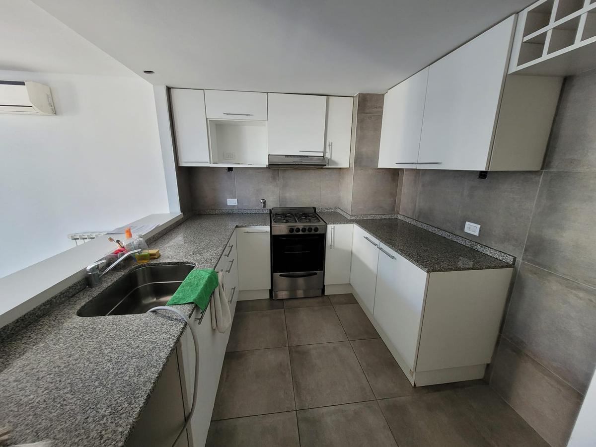 Foto de Departamento con cochera - Rosario, imagen 3