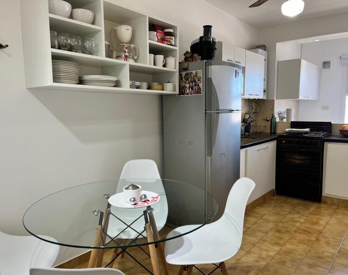 Departamento de 4 Ambientes con Cochera 1