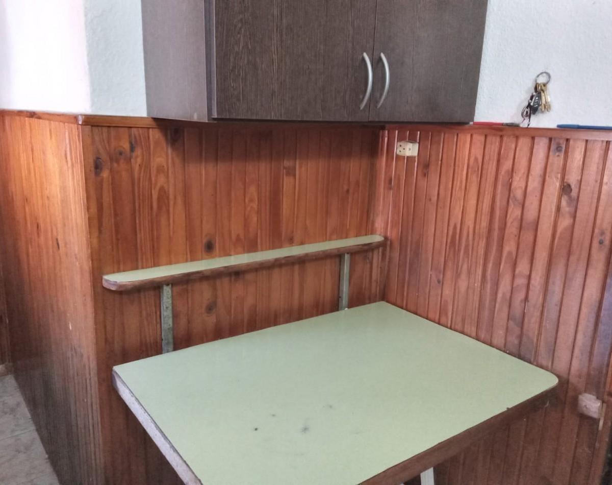 VENTA DE CASA 4 AMBIENTES