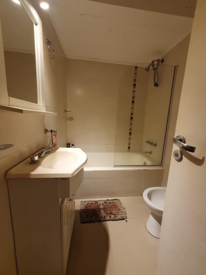 Foto de Casa al frente con garaje mas departamento de 1 ambiente, imagen 3