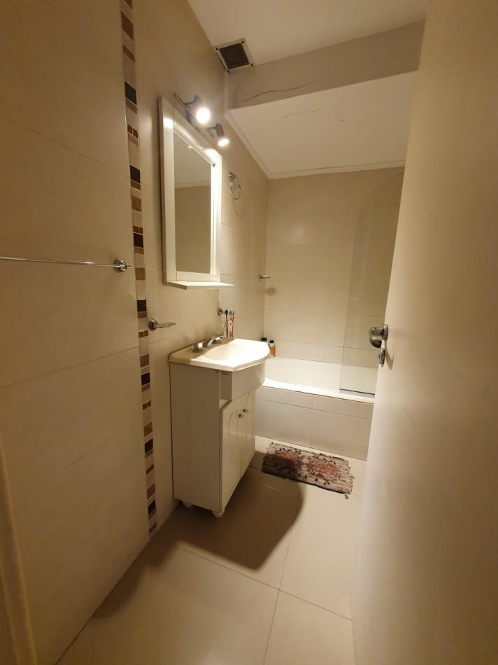 Foto de Casa al frente con garaje mas departamento de 1 ambiente, imagen 5