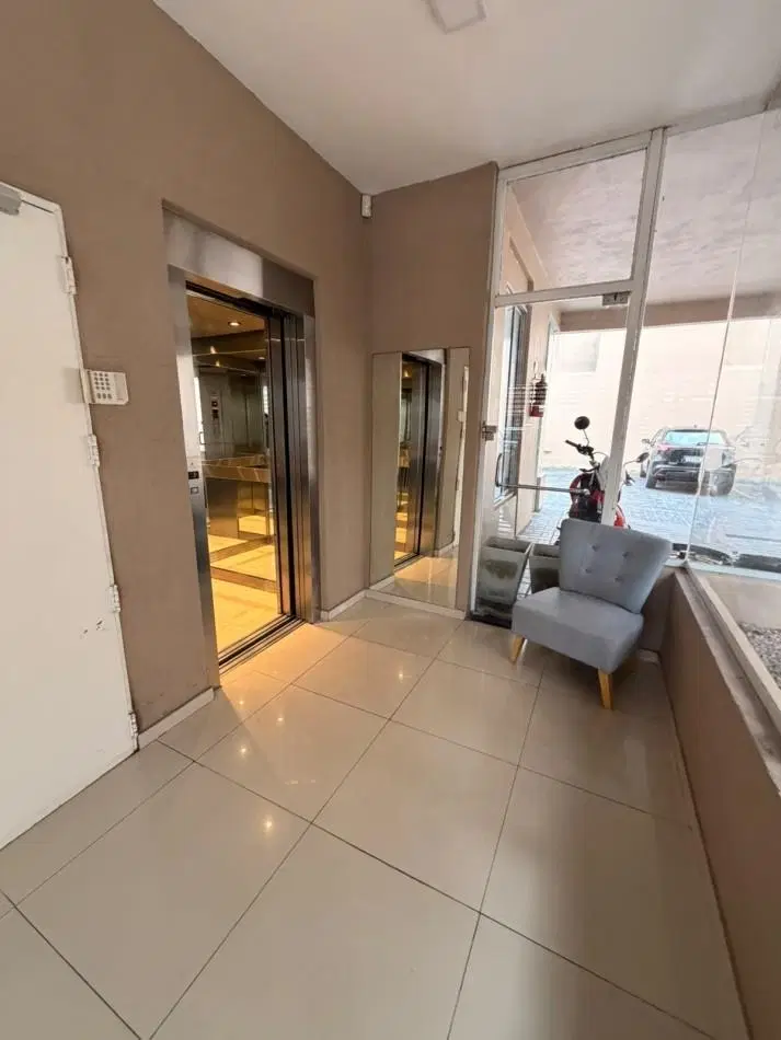 DEPARTAMENTO 24 MESES ALQUILER 2 AMBIENTES A LA CALLE CON COCHERA CUBIERTA 4