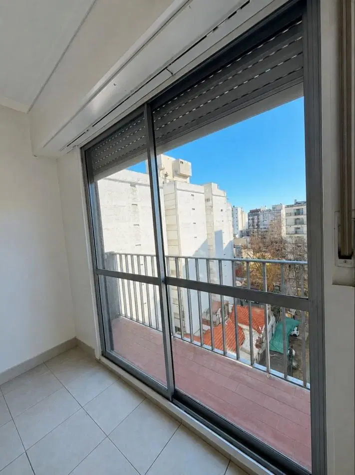 DEPARTAMENTO 2 AMBIENTES CON BALCON 5