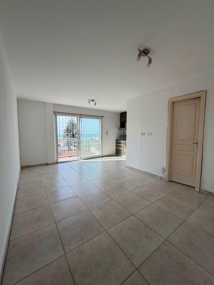 Foto de DEPARTAMENTO 2 AMBIENTES CON BALCON - ZONA PUNTA MOGOTES, imagen 2