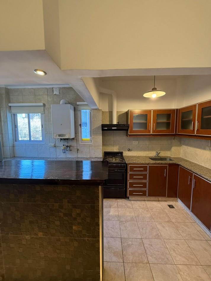Foto de DEPARTAMENTO 2 AMBIENTES CON COCHERA - ALQUILER, imagen 3