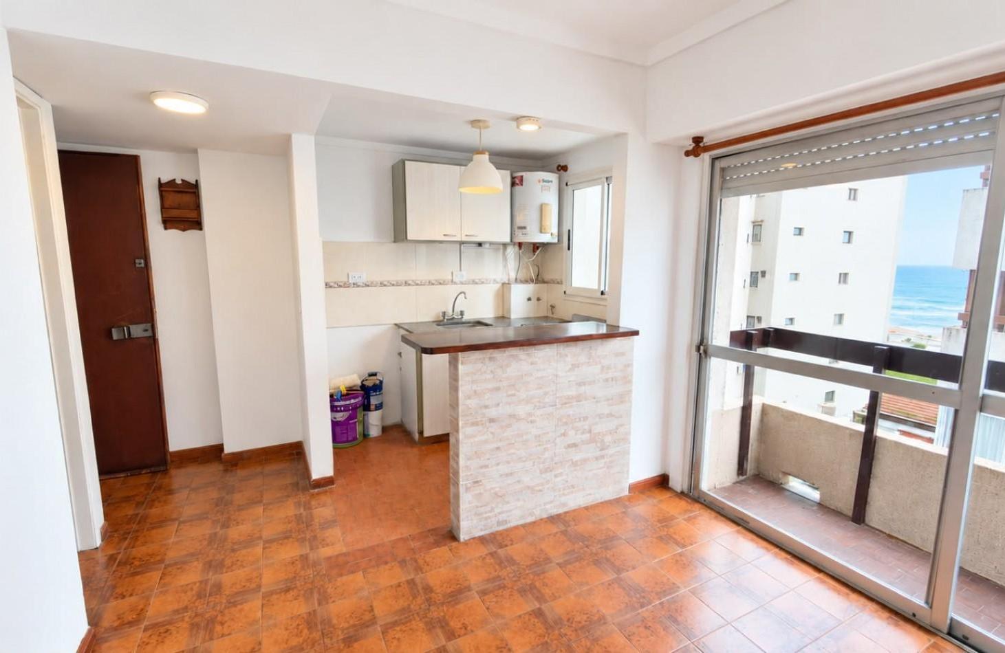 Foto de DEPARTAMENTO DE 2 AMBIENTES CON DOS BALCONES Y VISTA PARCIAL AL MAR, imagen 3