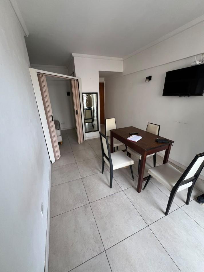 Foto de VENTA DEPARTAMENTO DE 1 AMBIENTE Y MEDIO CON BALCON A LA CALLE, imagen 3