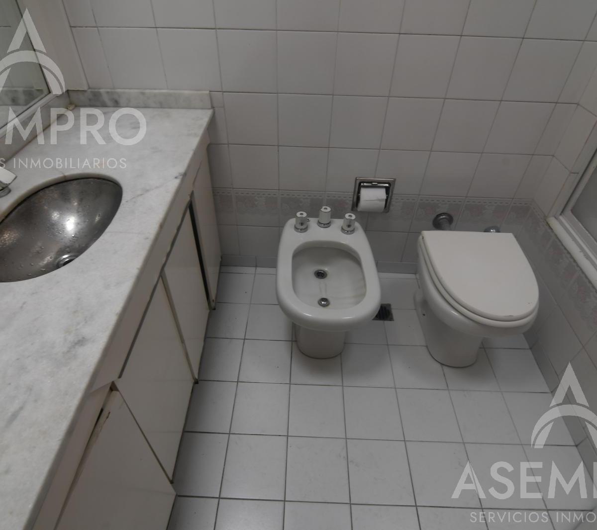 Casa 6 Ambientes en Venta - Villa Urquiza 2