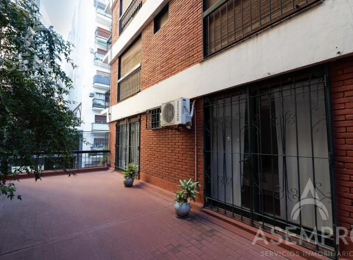 Piso Completo con Gran Patio en el Corazón de Belgrano. 2