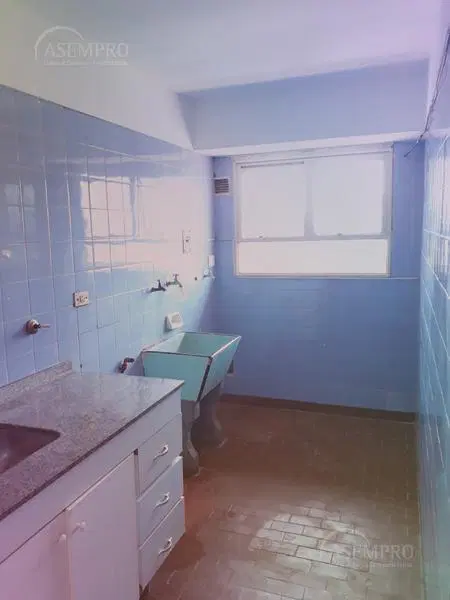 Departamento dos ambientes en alquiler en Balvanera con balcon 4