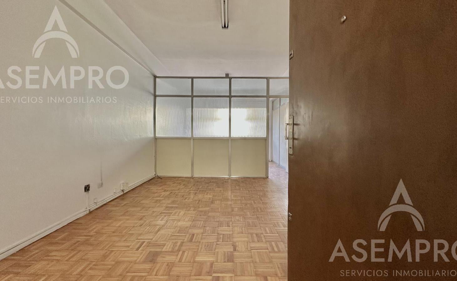 OFICINA PRIVADA EN FLORES
